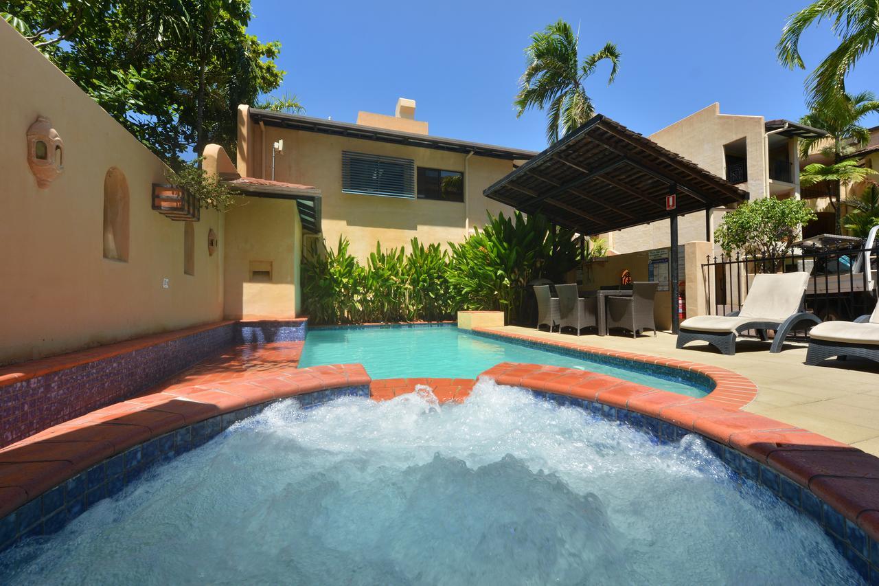 Seascape Apartments At Villa San Michele Port Douglas Exterior photo
