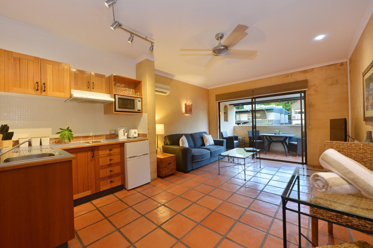 Seascape Apartments At Villa San Michele Port Douglas Exterior photo