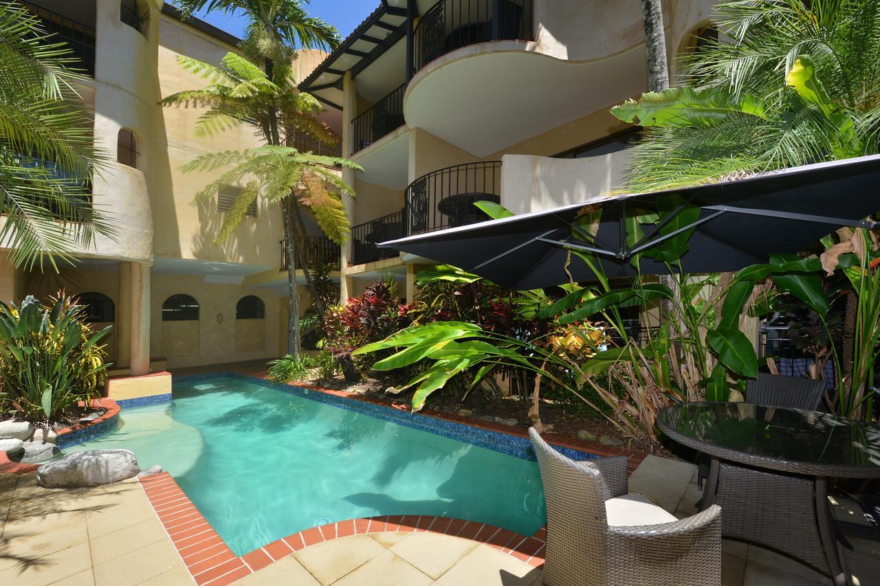 Seascape Apartments At Villa San Michele Port Douglas Exterior photo
