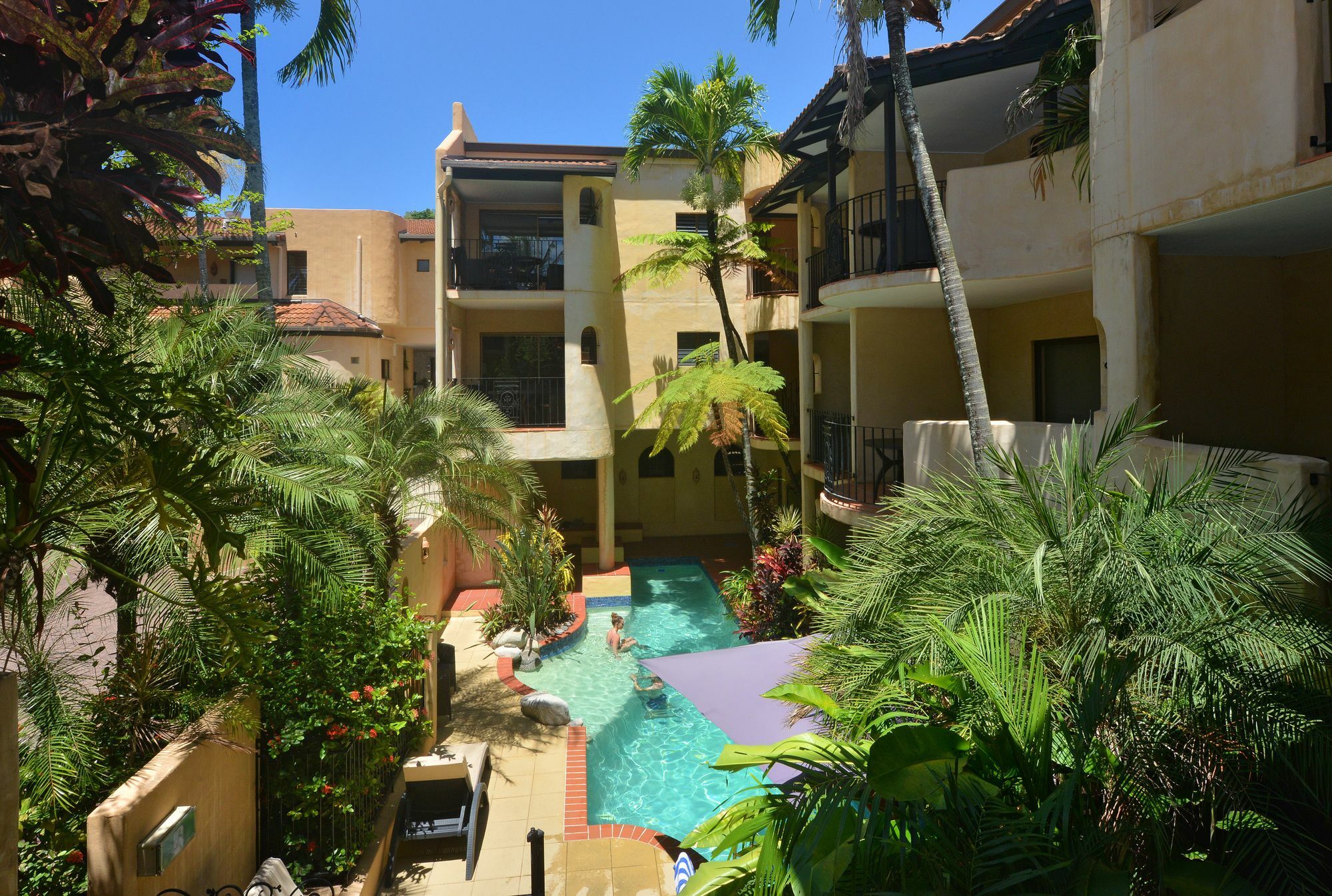 Seascape Apartments At Villa San Michele Port Douglas Exterior photo